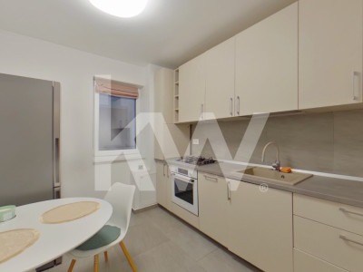 Garsoniera generoasa zona centrala cu garaj subteran 