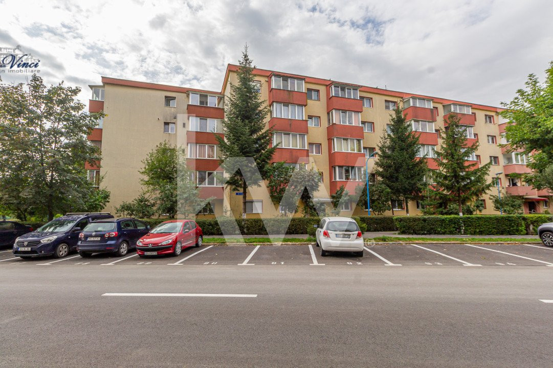 REZERVAT! Apartament  2 camere,decomandat , Comision 0%!  Cartier- Triaj, Brașov