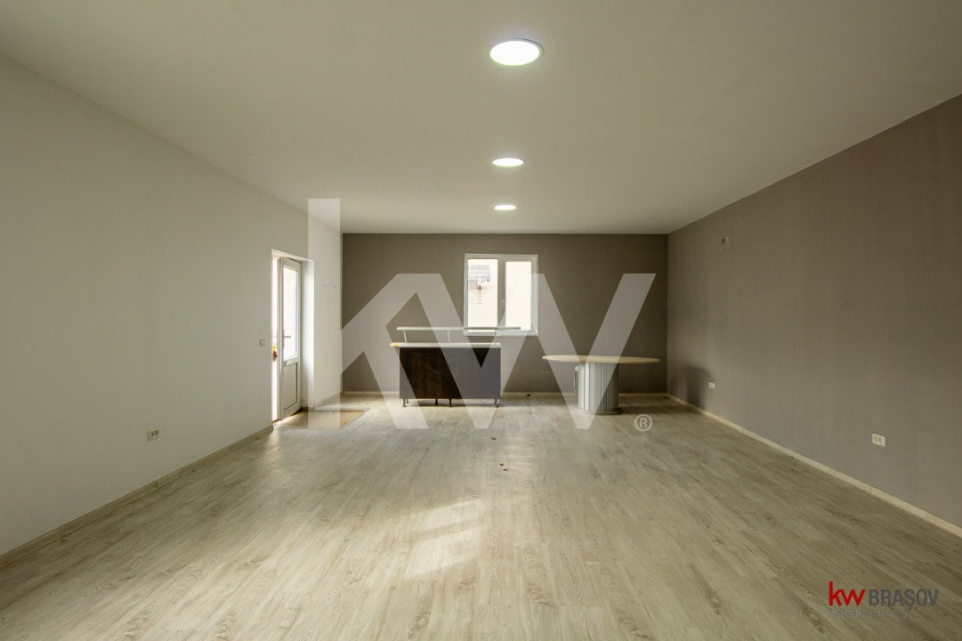 Hală industrială de închiriat , 280 mp hala si anexe+60mp Birou, centura Codlea