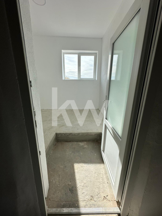 Hală industrială de închiriat , 280 mp hala si anexe+60mp Birou, centura Codlea