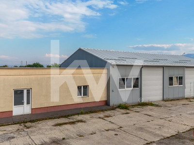 Hală industrială de închiriat - 240 mp + 60mp Birou, centura Codlea