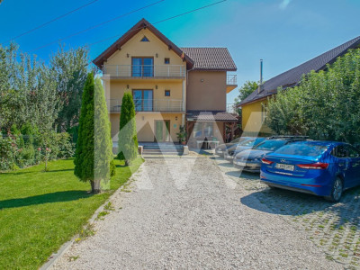 Închiriere casă -  multiple activități - 10 camere și 7 băi