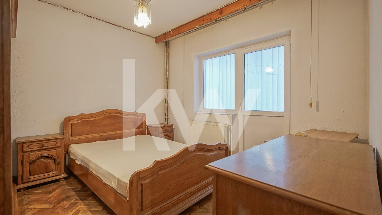 Vânzare apartament cu 2 camere, decomandat, zona Blumăna