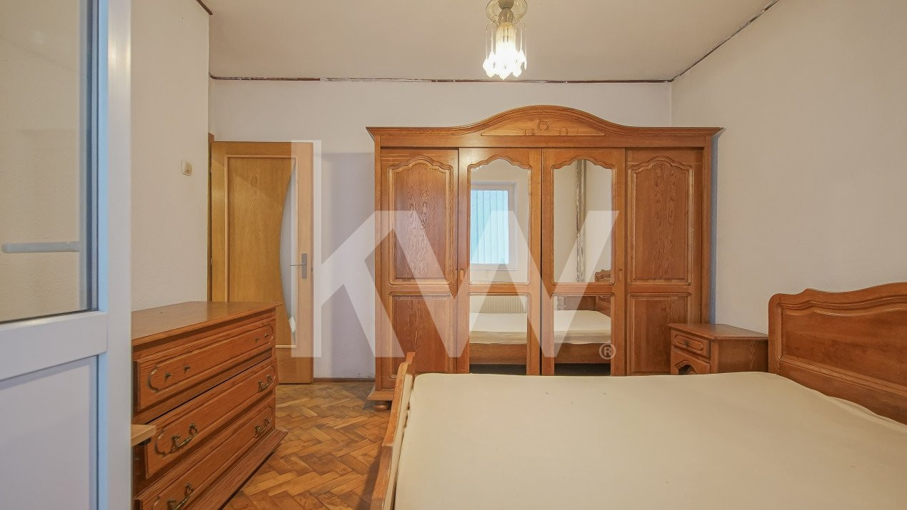 Vânzare apartament cu 2 camere, decomandat, zona Blumăna