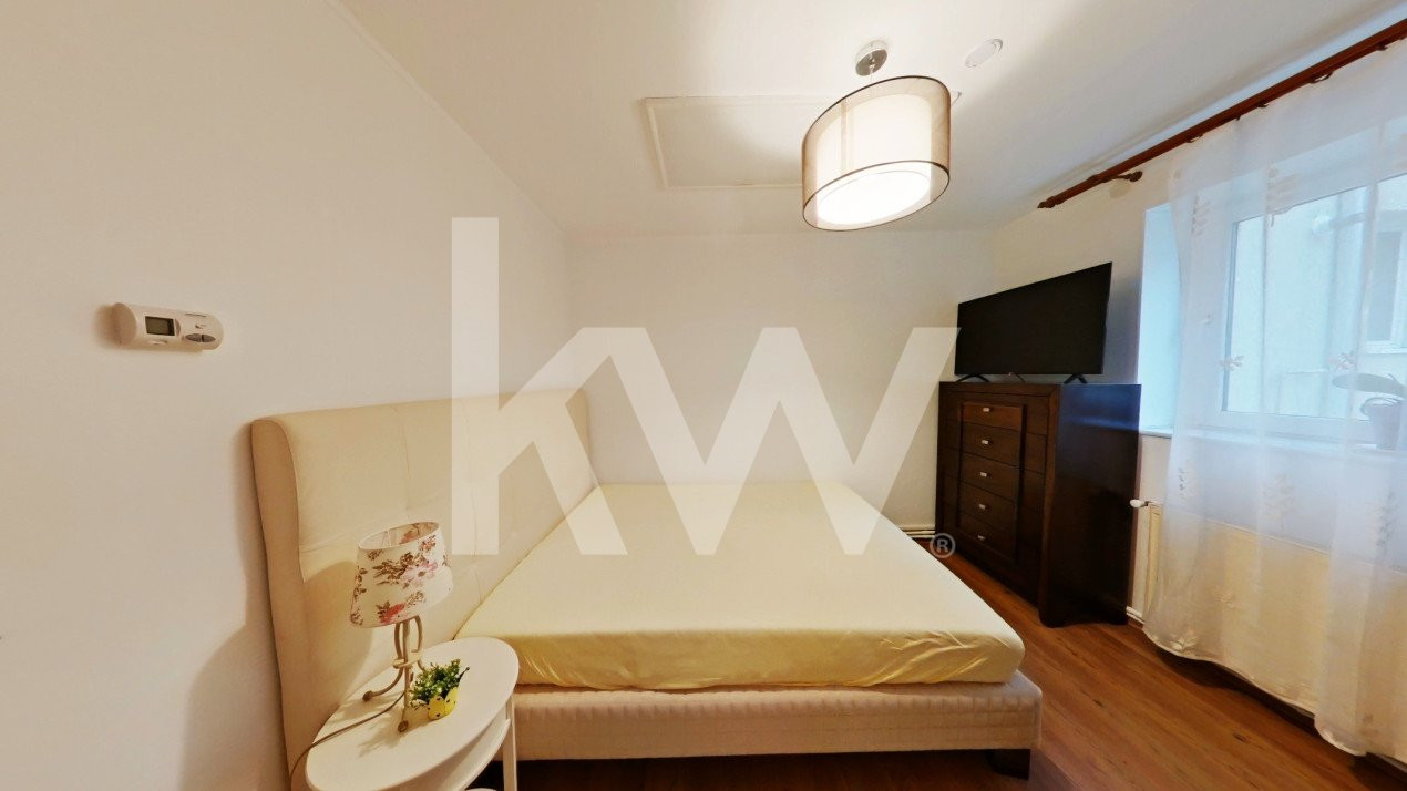 Apartament cu 3 camere, Etaj 3/4, Busteni - Str Telecabinei