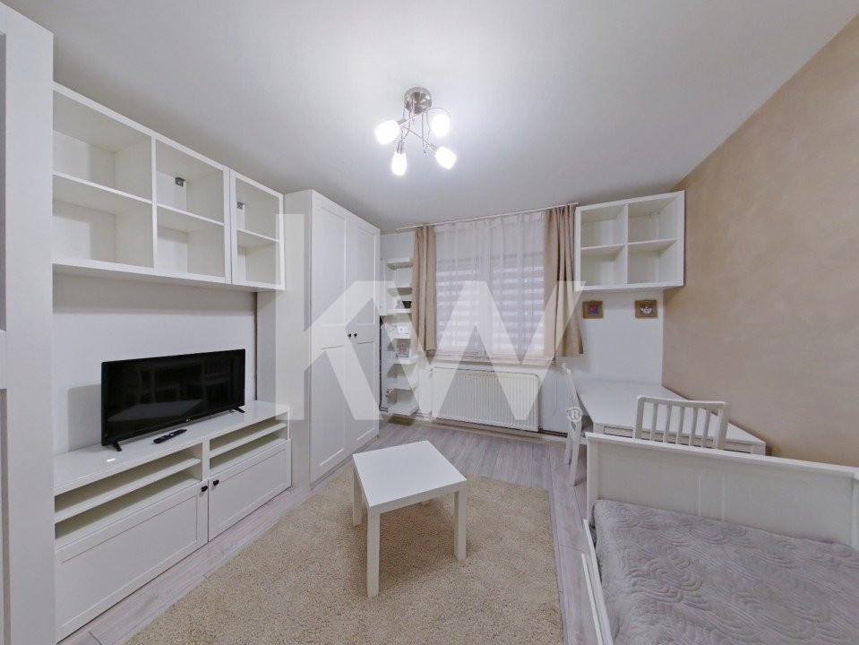 Garsonieră cochetă - mobilată și utilată - Strada 13 Decembrie