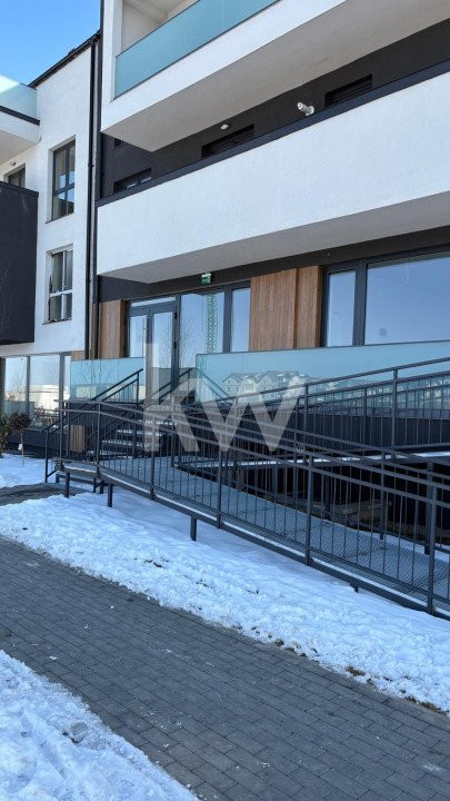 Spatiu comercial de inchiriat, zona Tractorul-Maurer Villas