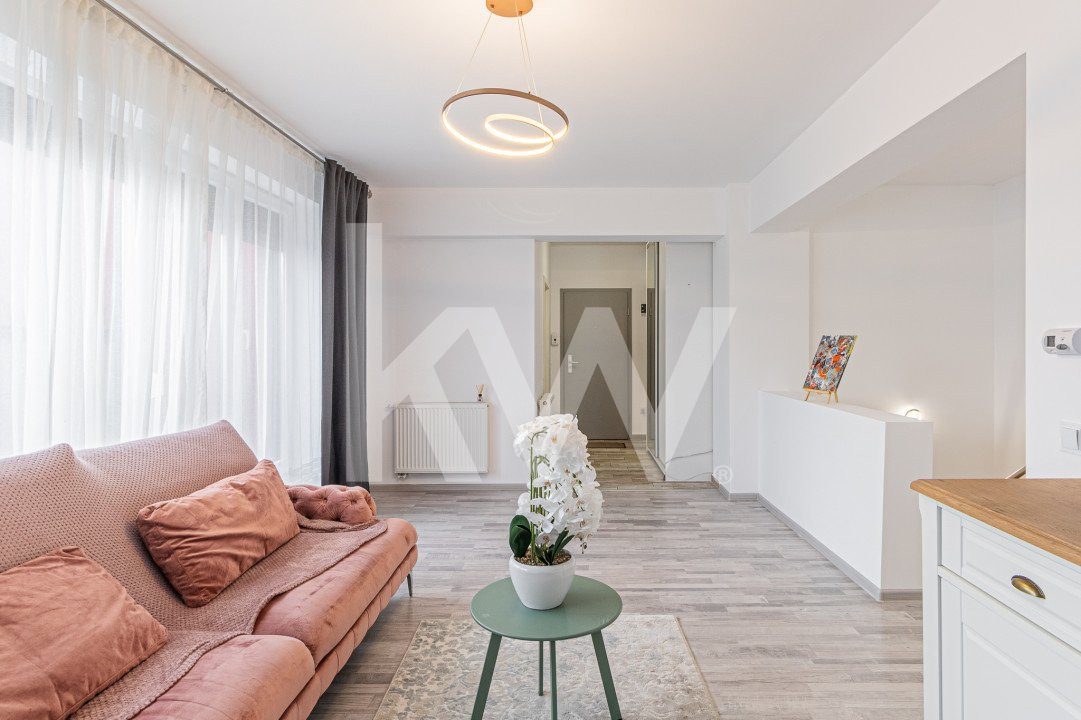 OFERTA REZERVATA!!!! Apartament cu  4 camere cu  scara interioara  .