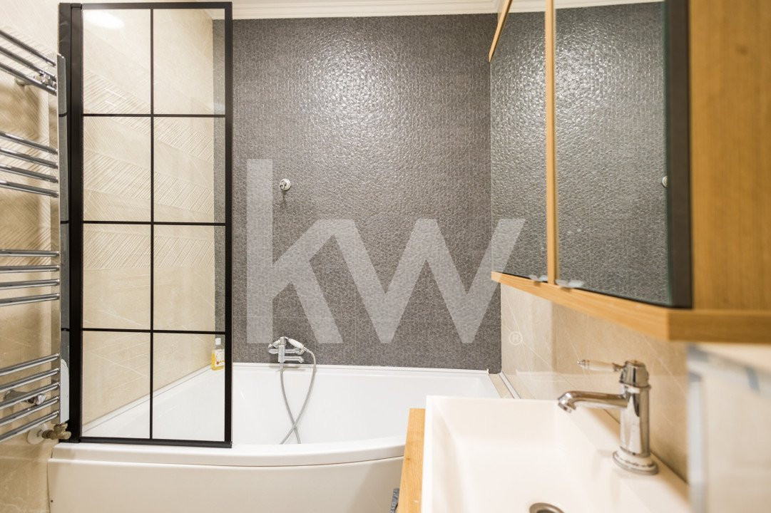 EXCLUSIV - Apartament cu 4 camere pe Drumul Poienii