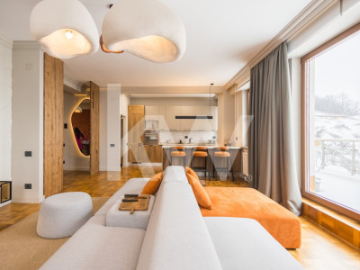 Apartament UNIC cu 4 camere pe Drumul Poienii 