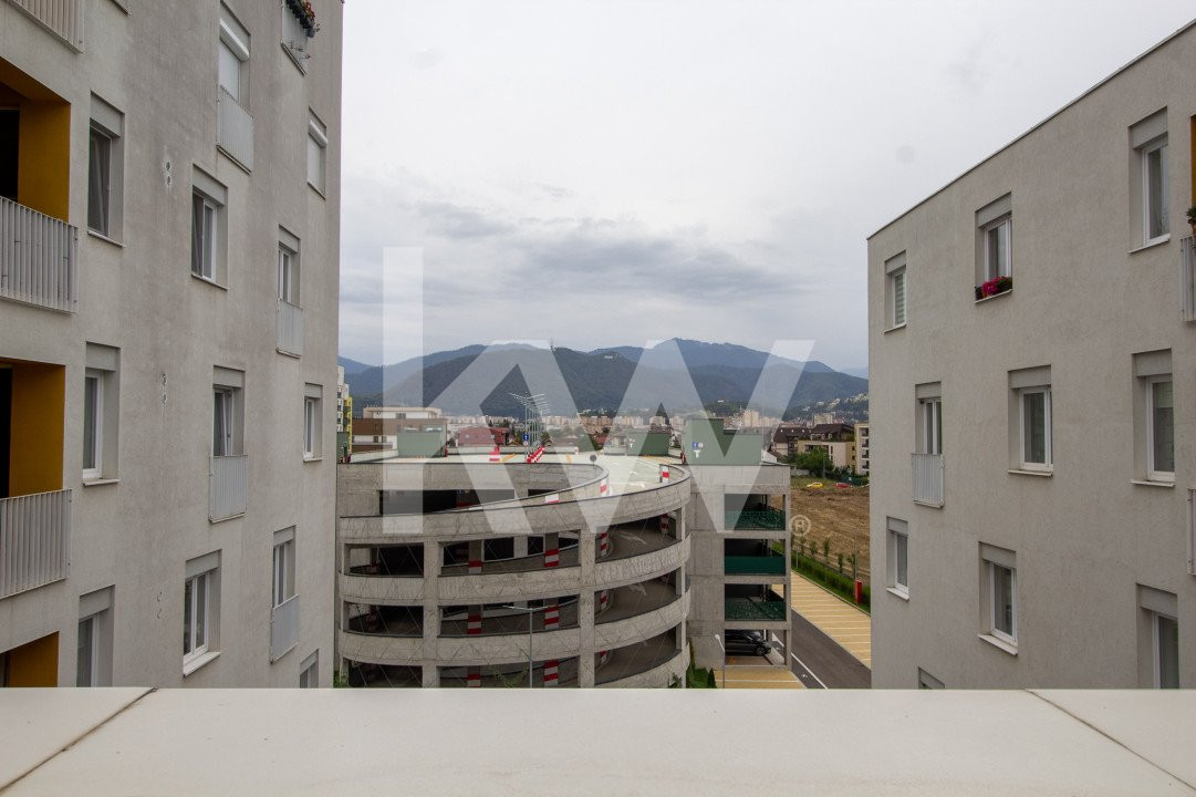Apartament spatios cu parcare subterana zona Coresi, Pet Friendly