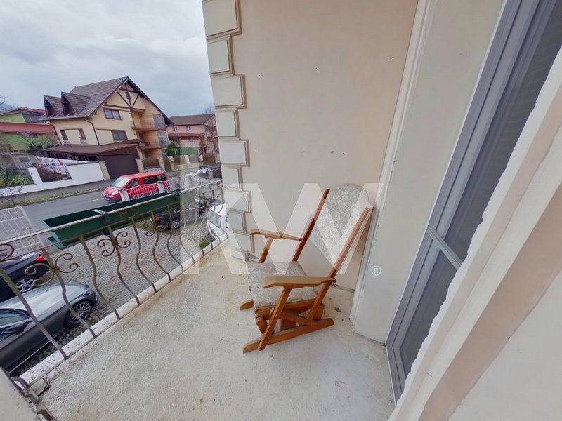 Apartament cochet in vila cu parcare privata.