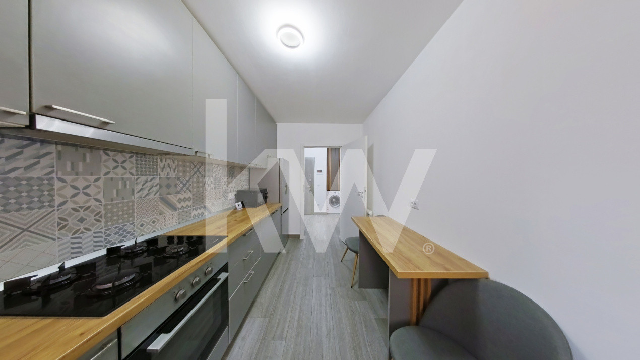 Apartament 2 camere, decomandat,  loc parcare - Tractorul 