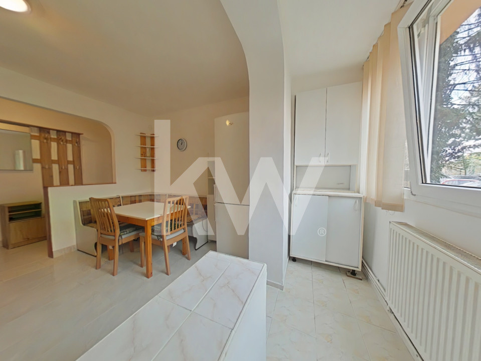  Închiriere apartament cu 3 camere, mobilat și utilat pe Bld Victoriei
