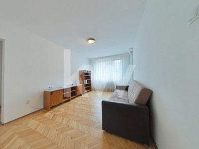  Închiriere apartament cu 3 camere, mobilat și utilat pe Bld Victoriei