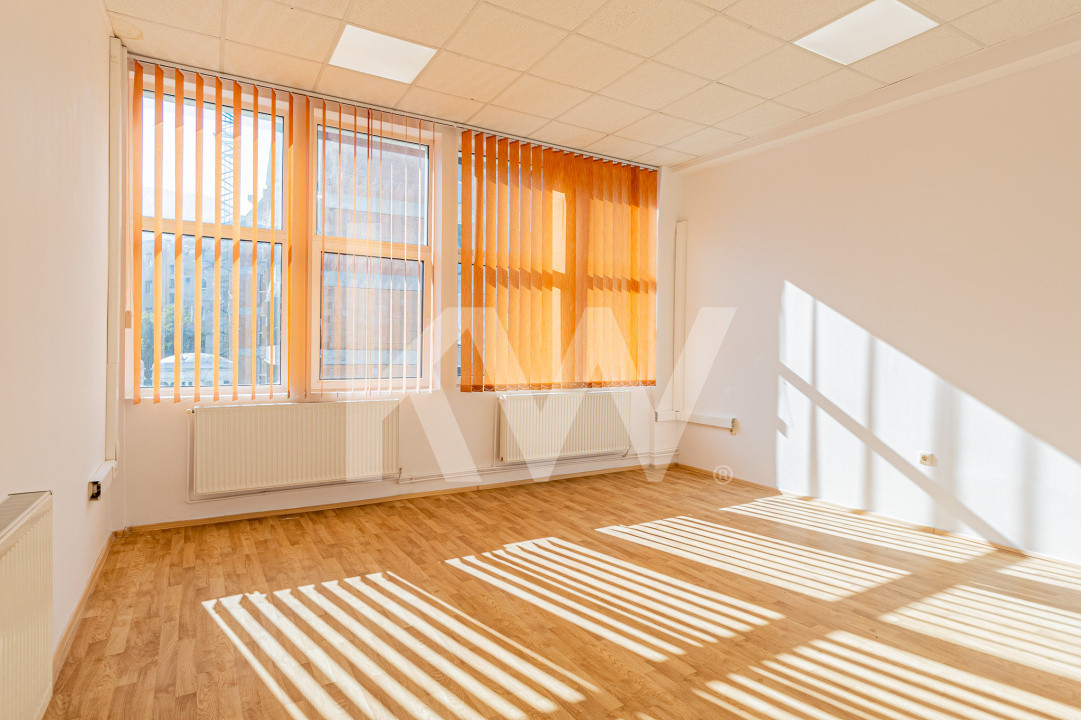 Birou in Centru cu utilitatile incluse - 9 Euro/ mp