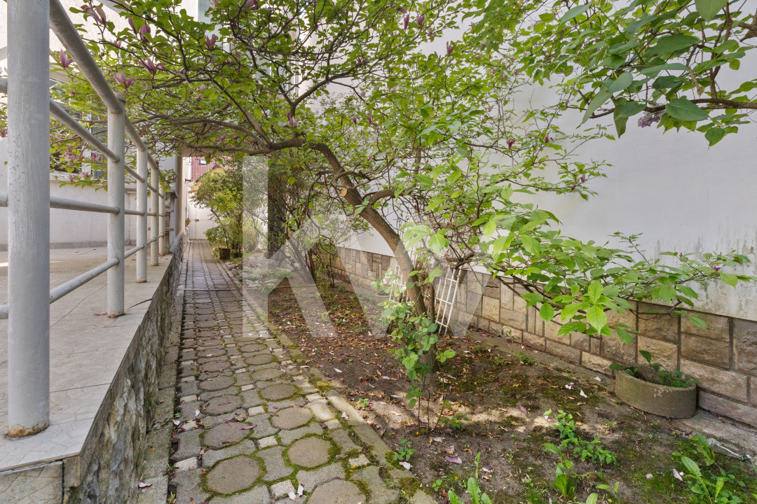 Casa de vanzare in Brasov - singur in curte - 458 mp teren