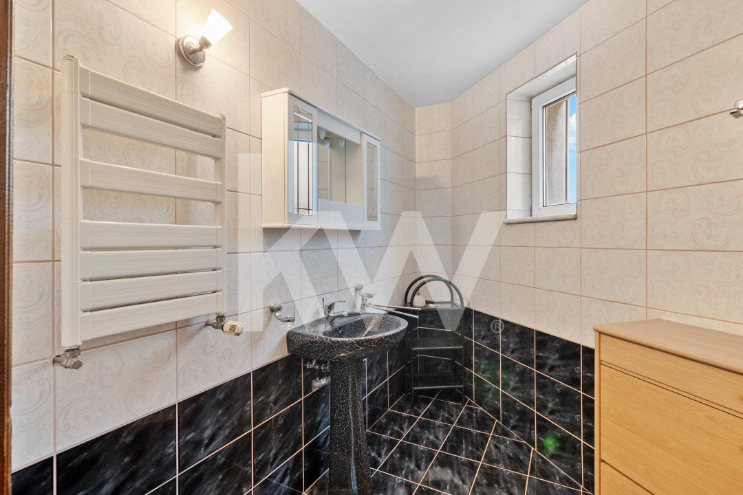 Casa de vanzare in Brasov - singur in curte - 458 mp teren