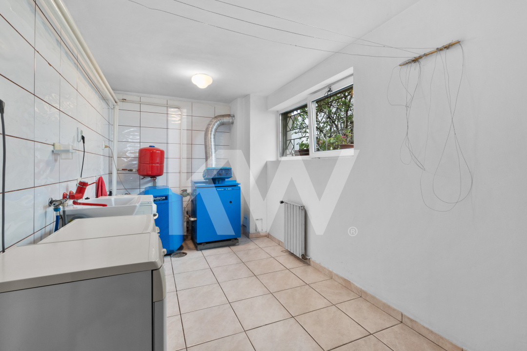 Casa de vanzare in Brasov - singur in curte - 458 mp teren