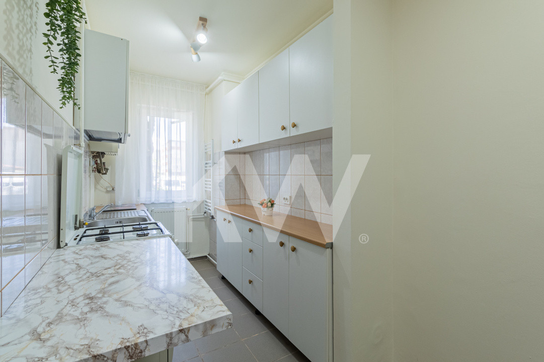 Apartament 2 camere renovat, acces dublu– Centrul Civic, str. Mircea cel Batran
