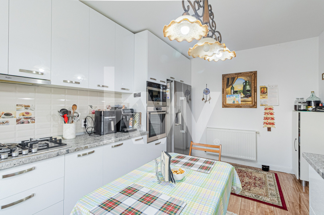 Casa spatioasa, complet utilata in Izvor-Tarlugeni, 10km de Brasov