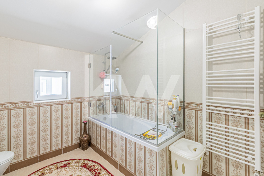 Casa spatioasa, complet utilata in Izvor-Tarlugeni, 10km de Brasov