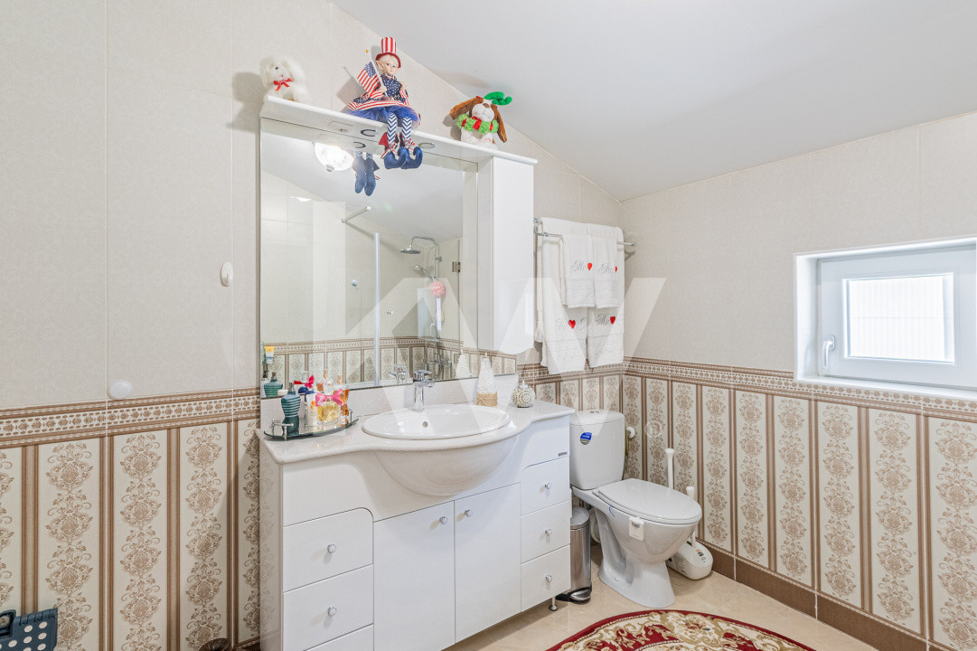 Casa spatioasa, complet utilata in Izvor-Tarlugeni, 10km de Brasov