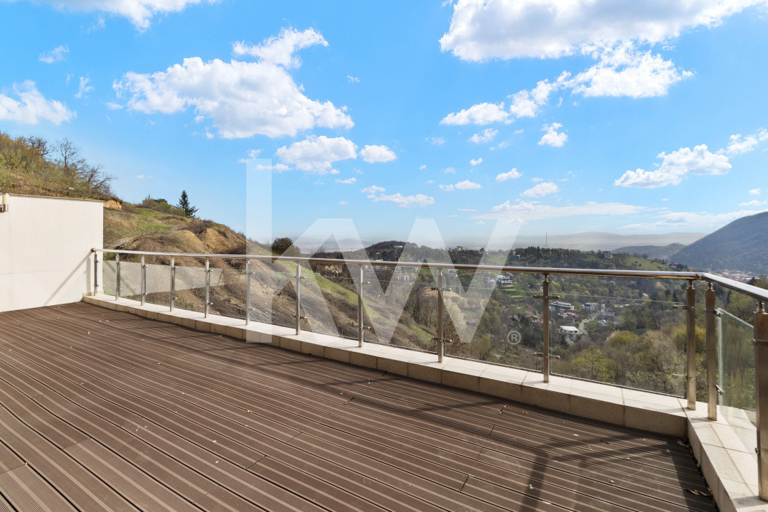 EXCLUSIVITATE – Apartament cu 3 camere și terasă panoramică în Seasons Residence