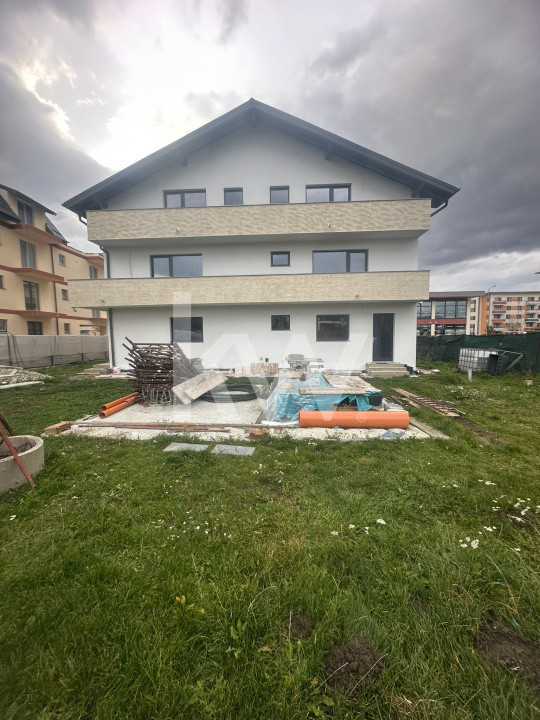 Apartament 3 camere- zona Tractorul Str. Bacovia