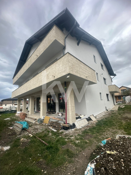 Apartament 3 camere- zona Tractorul Str. Bacovia