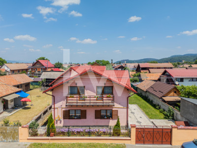 Casă superbă,versatilă în Râșnov!Potențial rezidențial sau turistic,Comision 0% 
