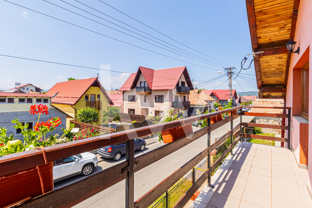 Vilă spațioasă de vânzare Râșnov, turism / reședință, teren 786 mp | Comision 0%