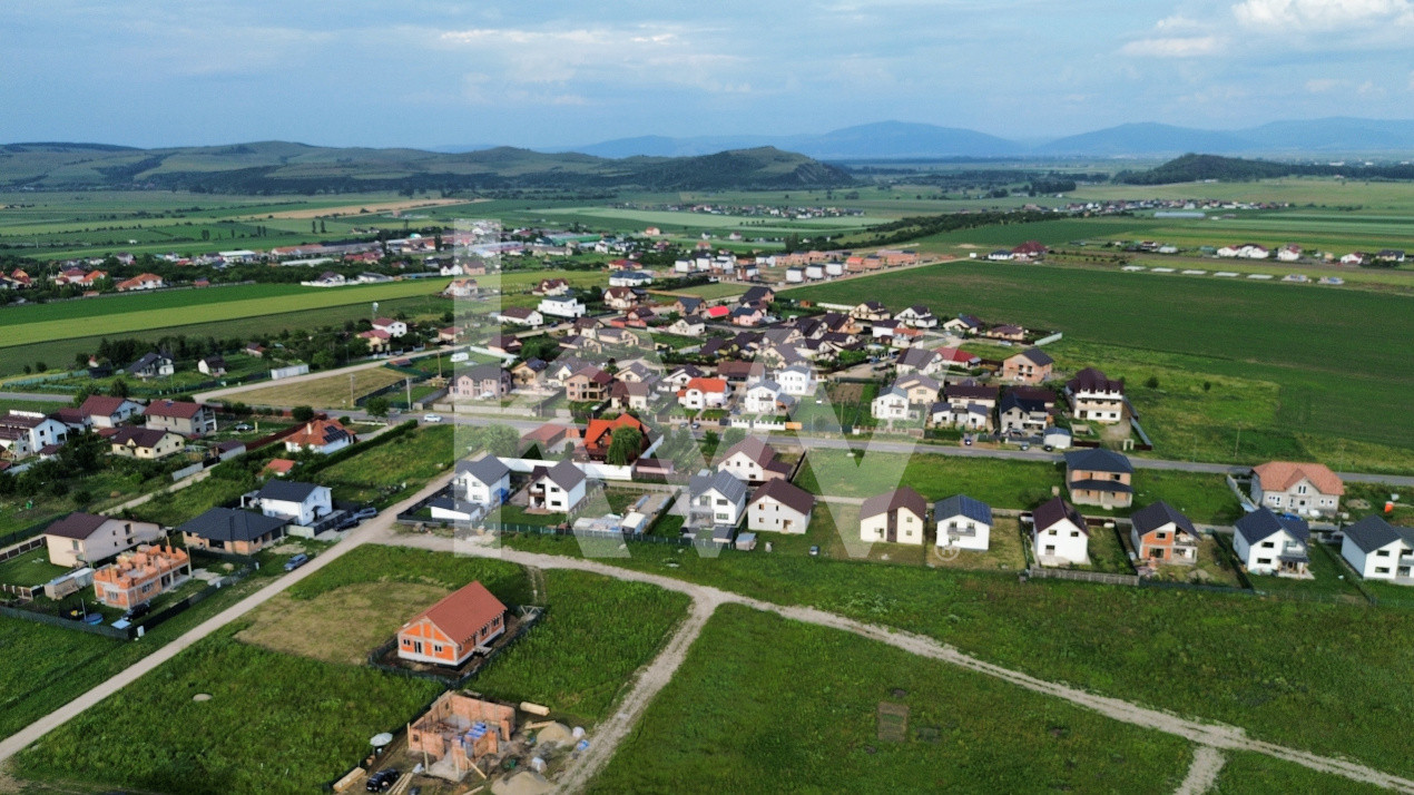 Teren intravilan Bod intrare dinspre Sanpetru