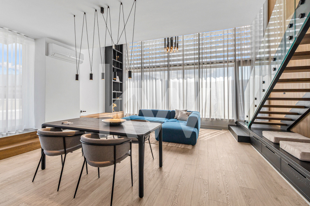 Penthouse cu 4 camere - Urban Plaza 