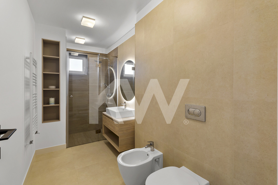 Penthouse cu 4 camere - Urban Plaza 