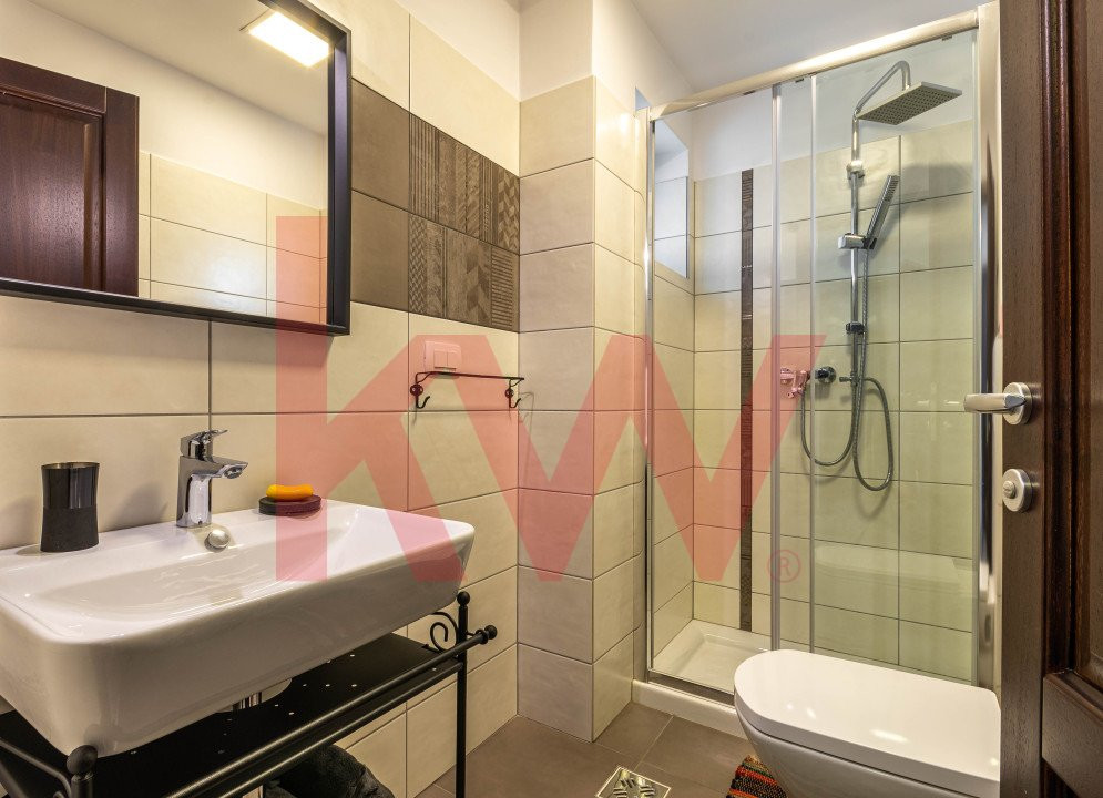  Vanzare/schimb cu teren Vila  ultrafinisata 350mp utili