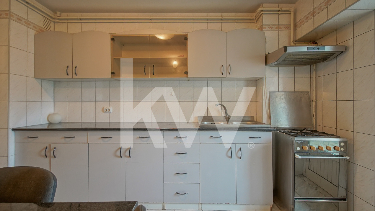 Vânzare apartament cu 3 camere, decomandat, 2 bai - Racadau