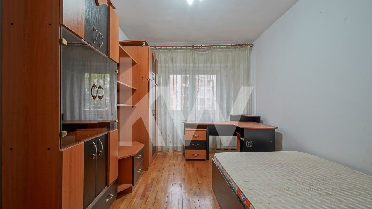 Vânzare apartament cu 3 camere, decomandat, 2 bai - Racadau