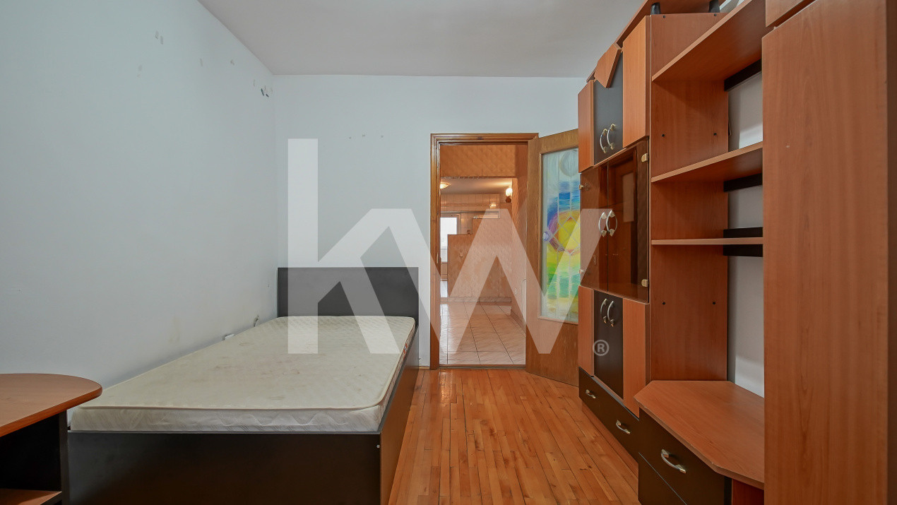 Vânzare apartament cu 3 camere, decomandat, 2 bai - Racadau