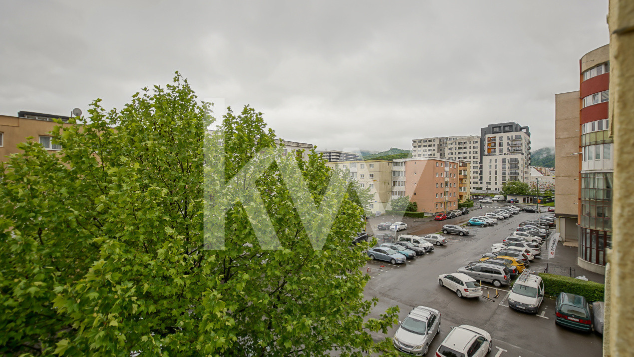 Vânzare apartament cu 3 camere, decomandat, 2 bai - Racadau
