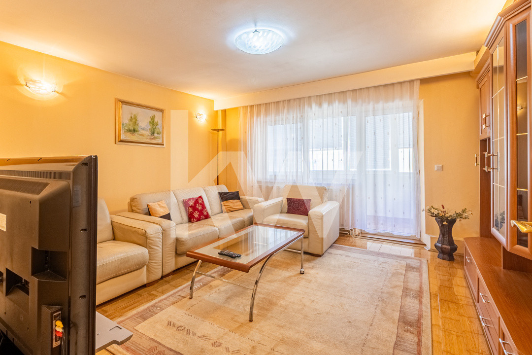 Apartament 2 camere, 2 bai, suprafata mare, zona centrala
