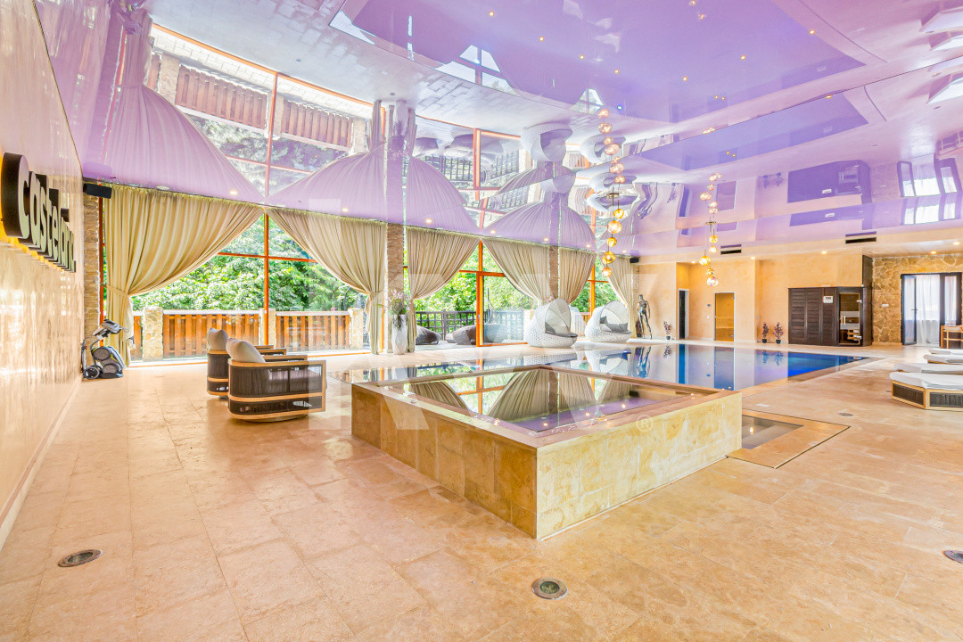 Reședință privată, cu piscină, cramă și cinematograf, Bran, COMISION 0%