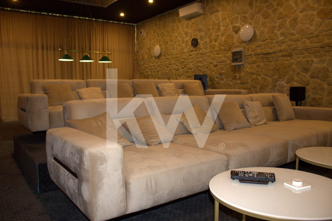 Reședință privată, cu piscină, cramă și cinematograf, Bran, COMISION 0%