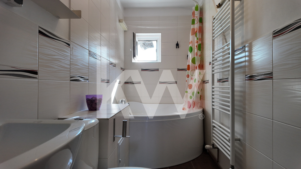 Vânzare apartament cu 2 camere, mobilat și utilat - Feldioara