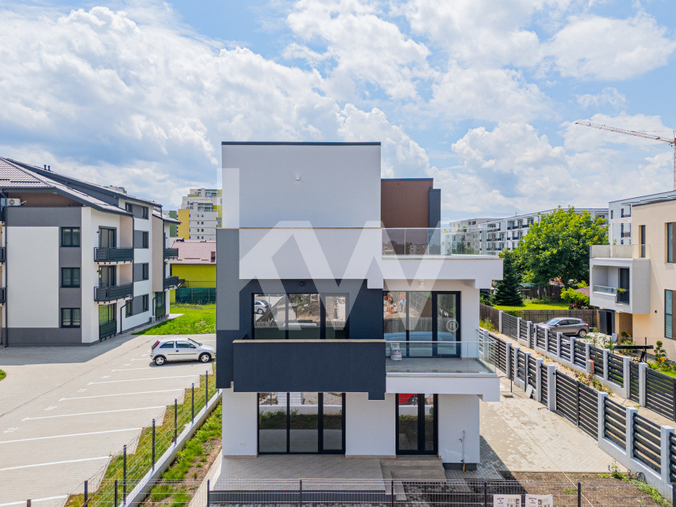 Casă duplex de vânzare în Brașov – zona Tractorul, aproape de Coresi Mall 