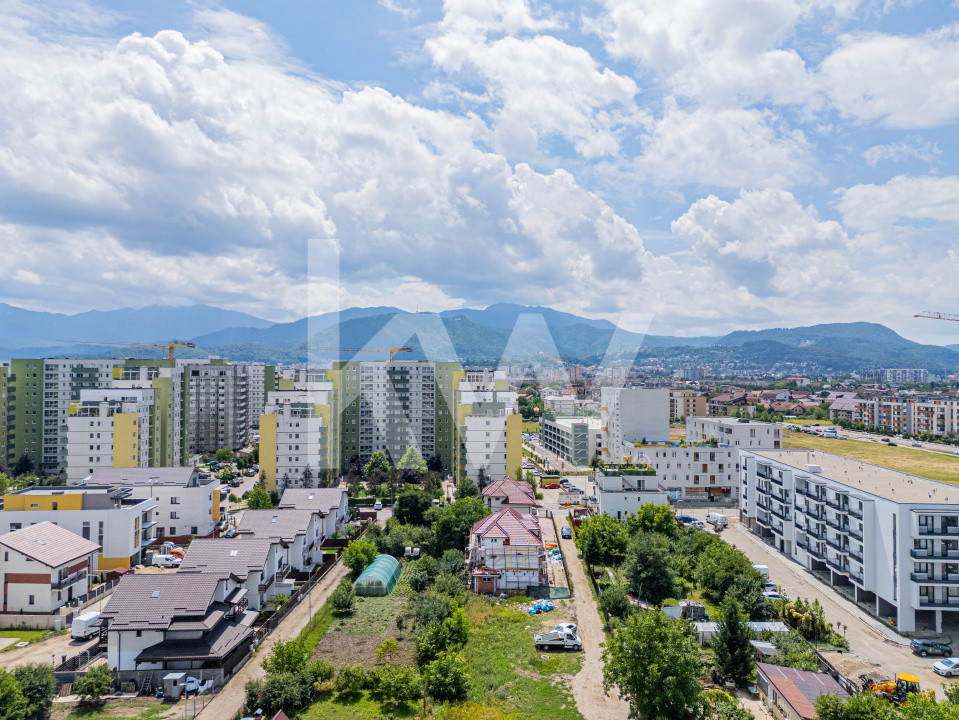 Casă duplex de vânzare în Brașov – zona Tractorul, aproape de Coresi Mall 