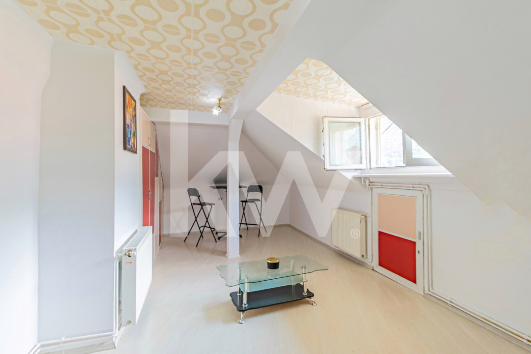 Urgent! - INVESTITIE - Garsoniera in Centrul Istoric - Priveliste Panoramică