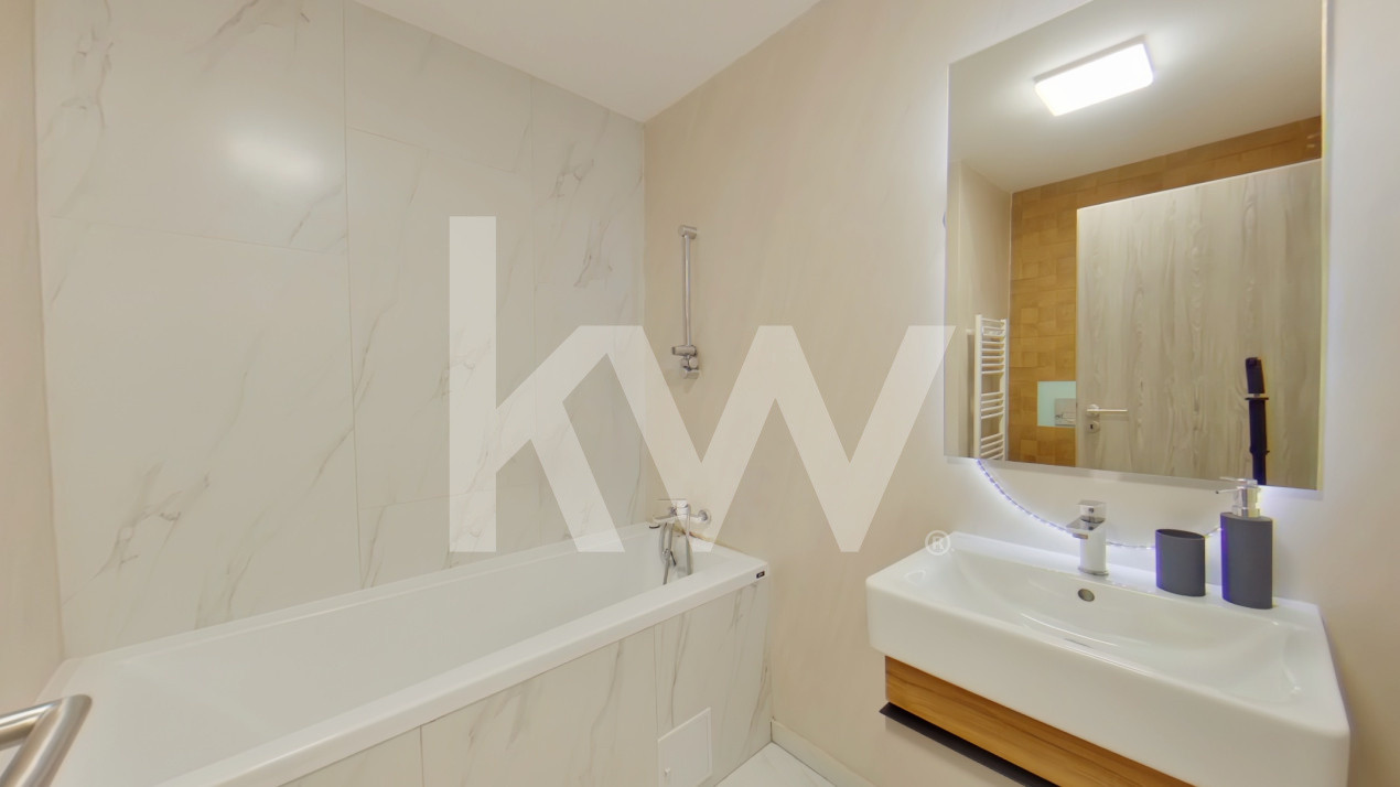 Garsoniera generoasa zona centrala cu garaj subteran 