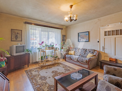 Casă singur in curte, Brașov, teren 900 mp | COMISION 0%