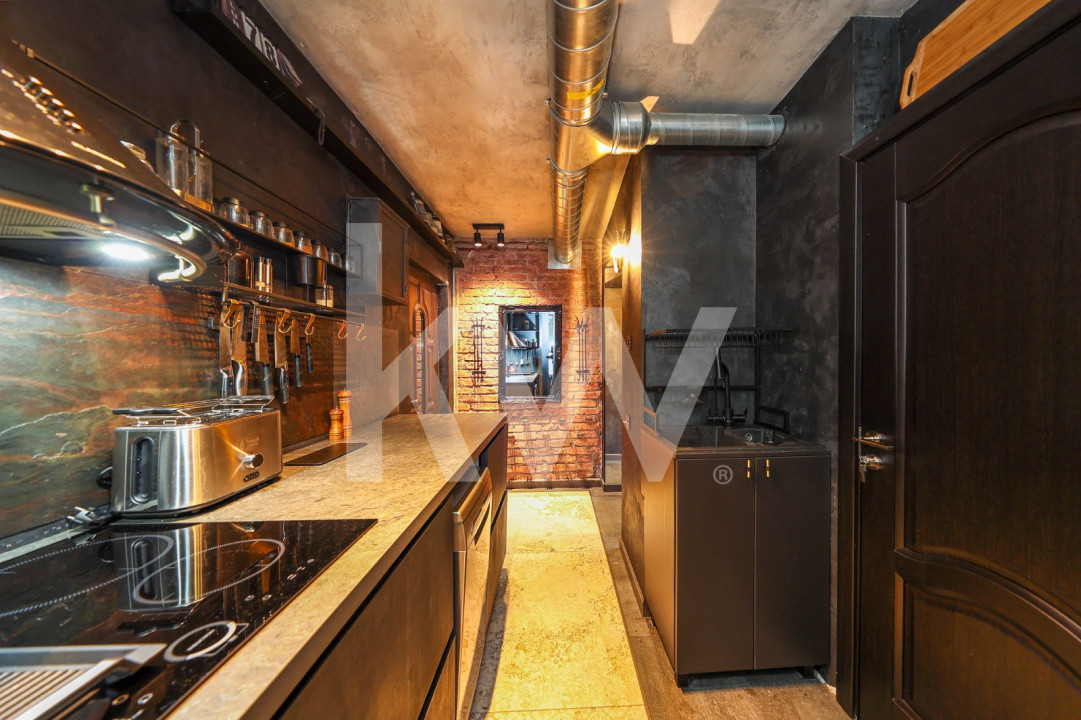 Raritate - Apartament de Colectie Ultracentral cu Dotari Smart